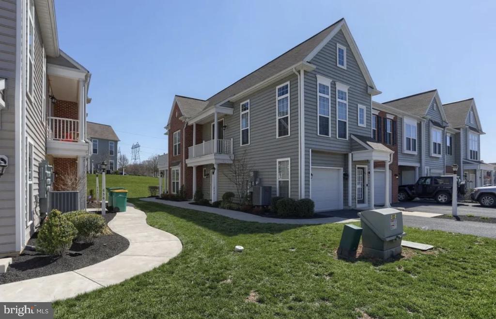 670 WHITETAIL DRIVE