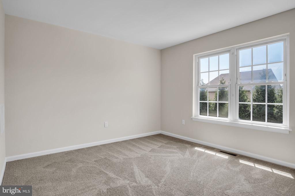 6129 SPRING KNOLL DRIVE