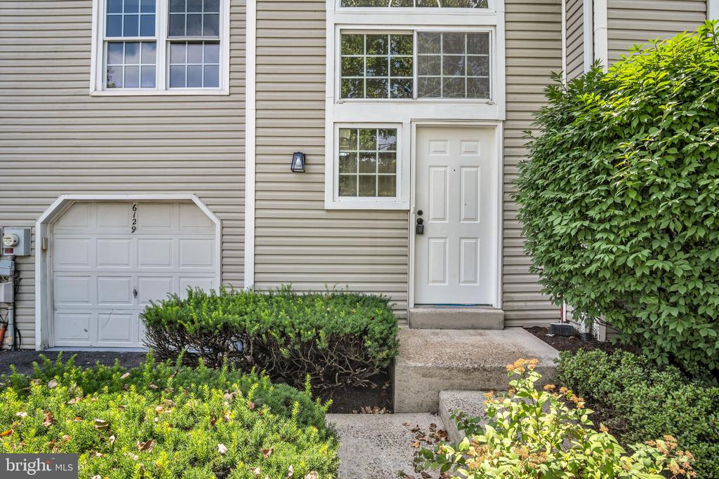 6129 SPRING KNOLL DRIVE