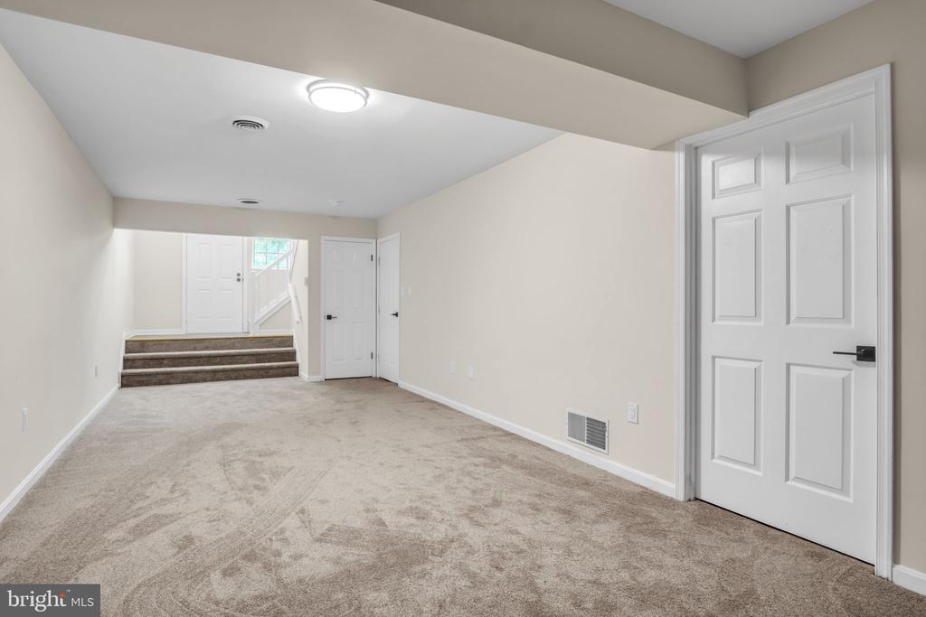 6129 SPRING KNOLL DRIVE