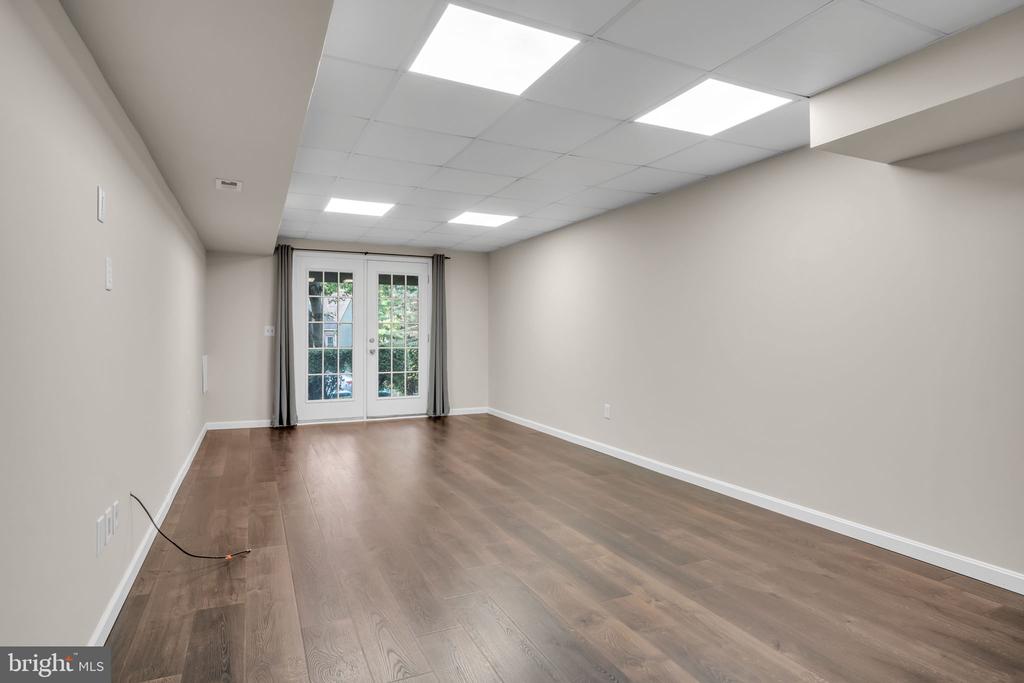 1127 WICKLOW COURT