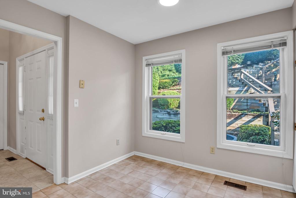1127 WICKLOW COURT