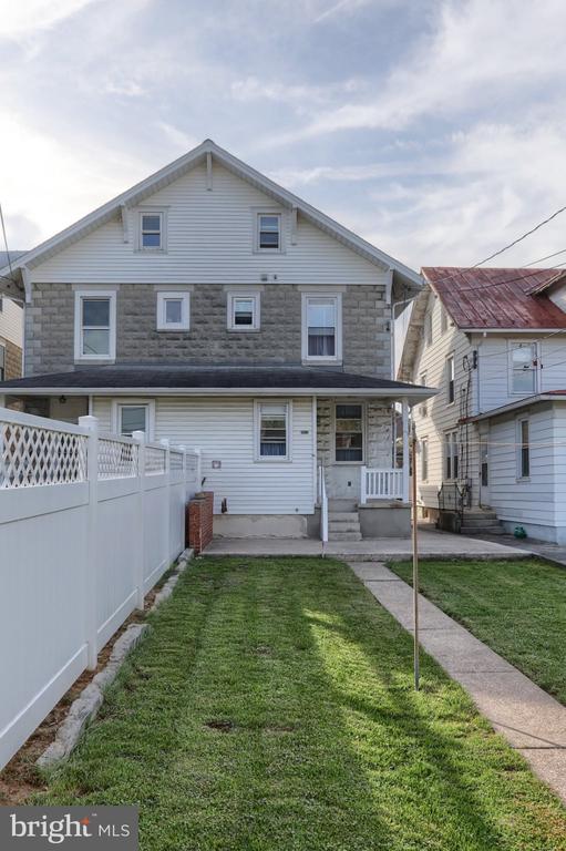 67 W GRANADA AVENUE