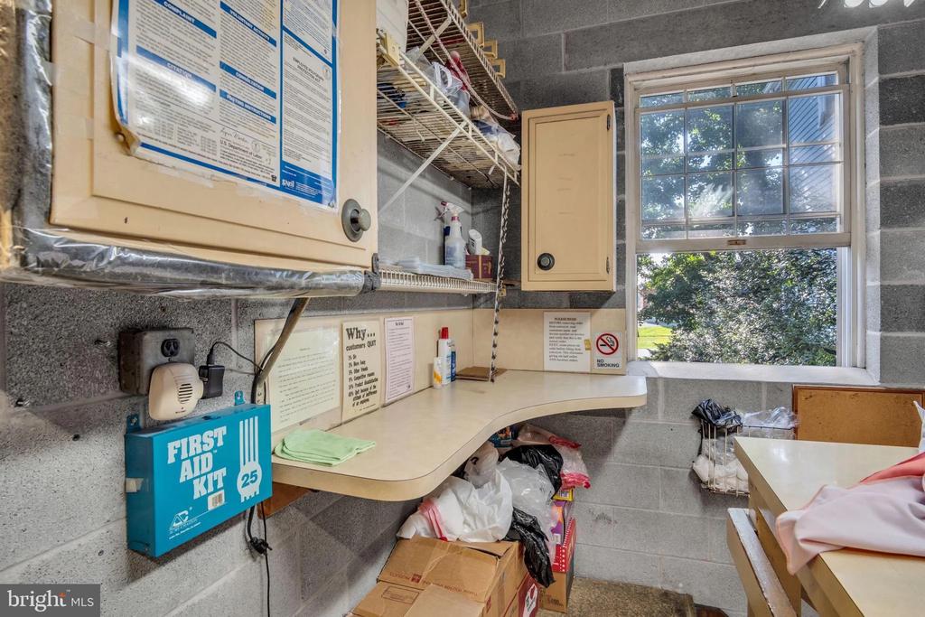 833 FISHBURN ROAD