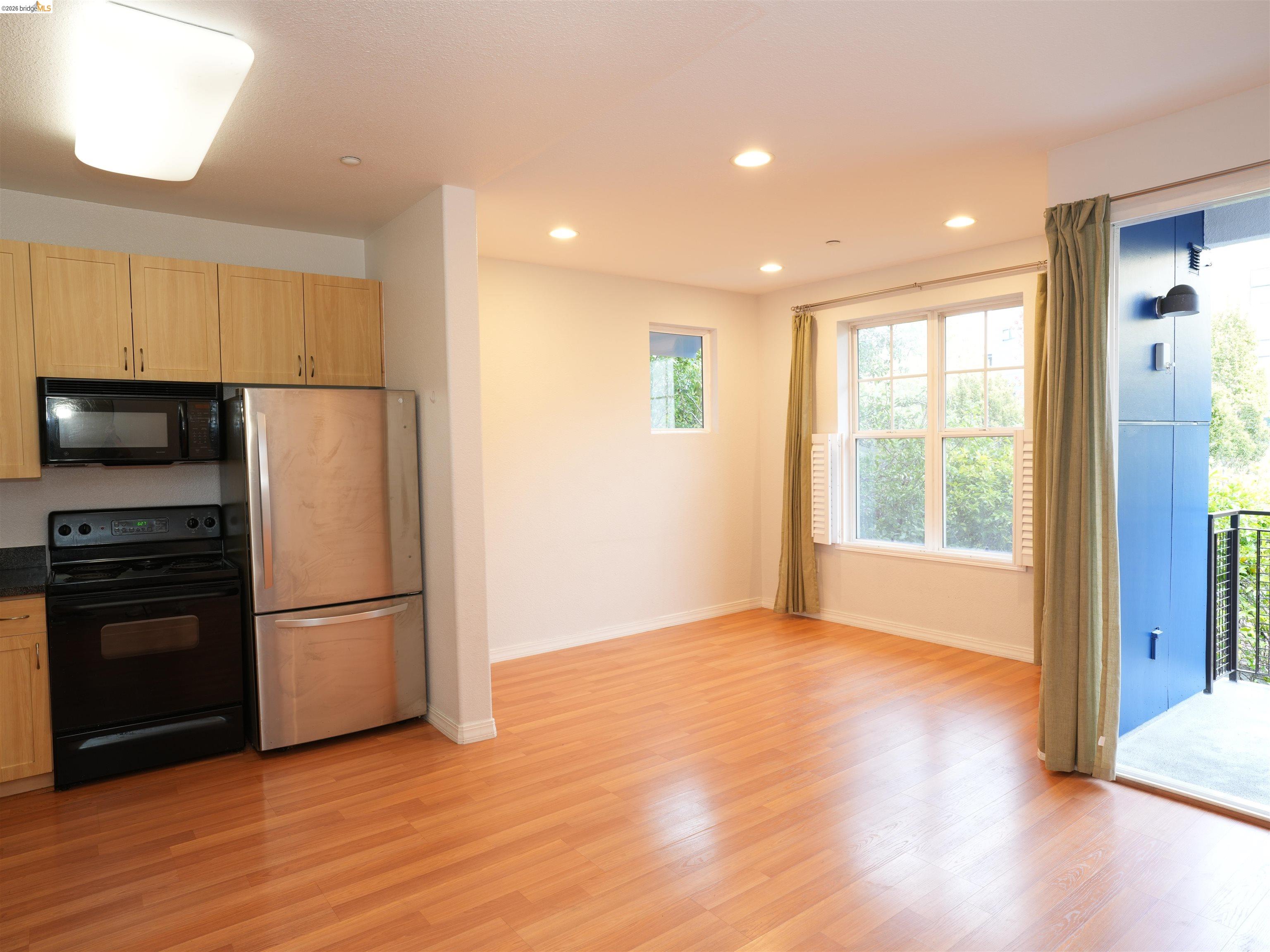 1121 40th Street # 4202