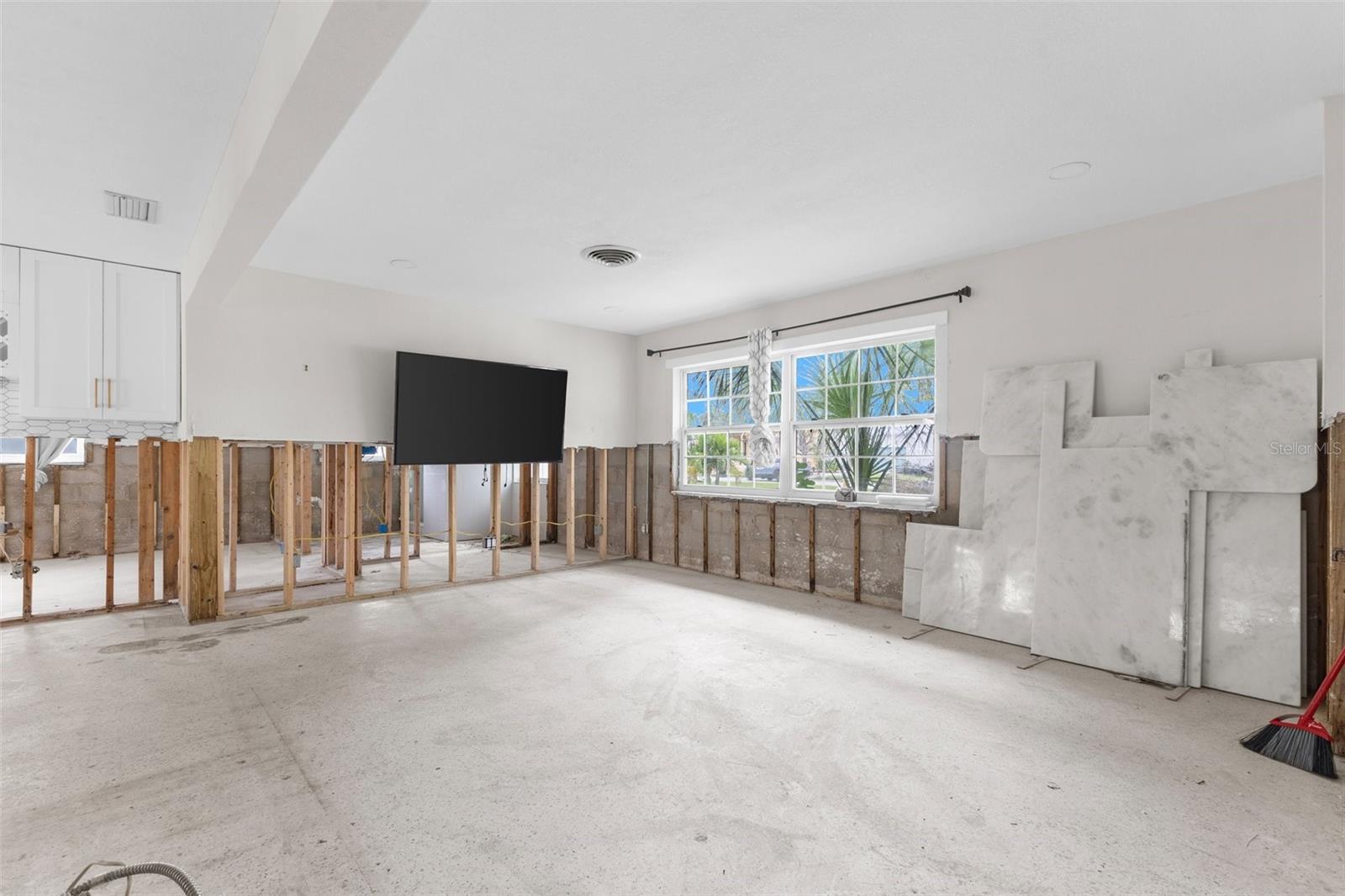 5700 BAYOU GRANDE BLVD NE