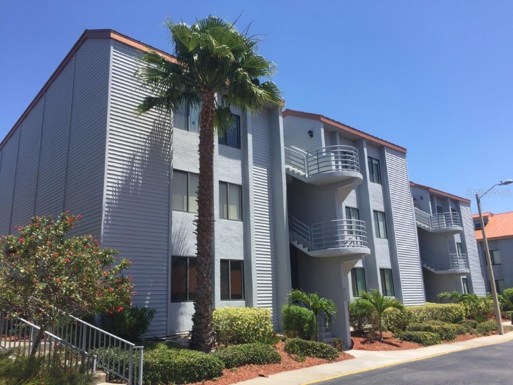 557 PINELLAS BAYWAY S #201