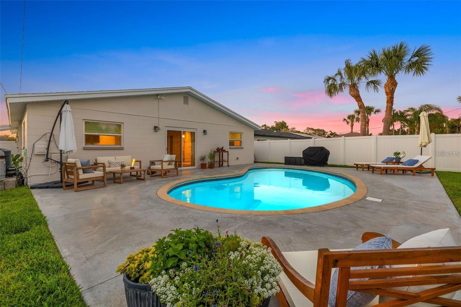 2050 BAYOU GRANDE BLVD NE