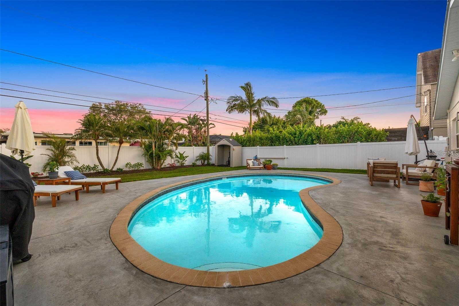 2050 BAYOU GRANDE BLVD NE