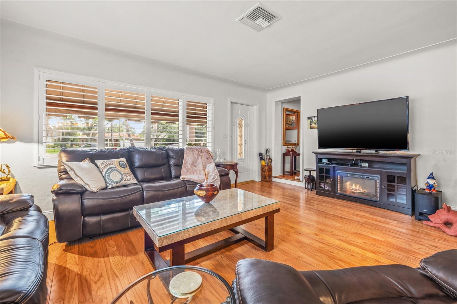 243 SNELL ISLE BLVD NE