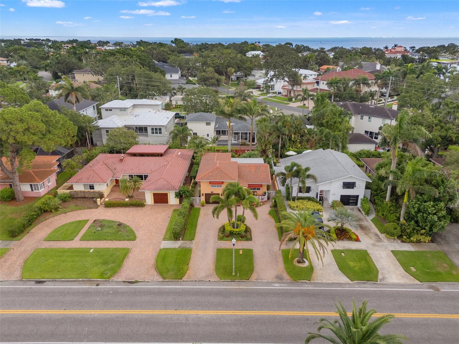 243 SNELL ISLE BLVD NE
