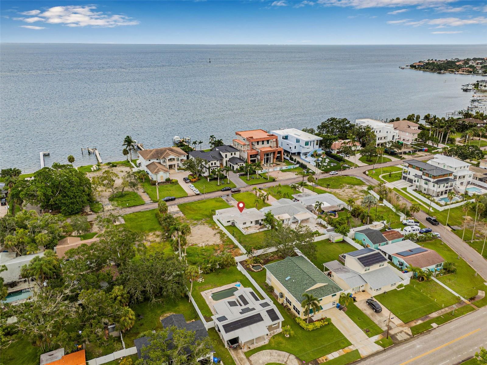 3626 BAYSHORE BLVD NE