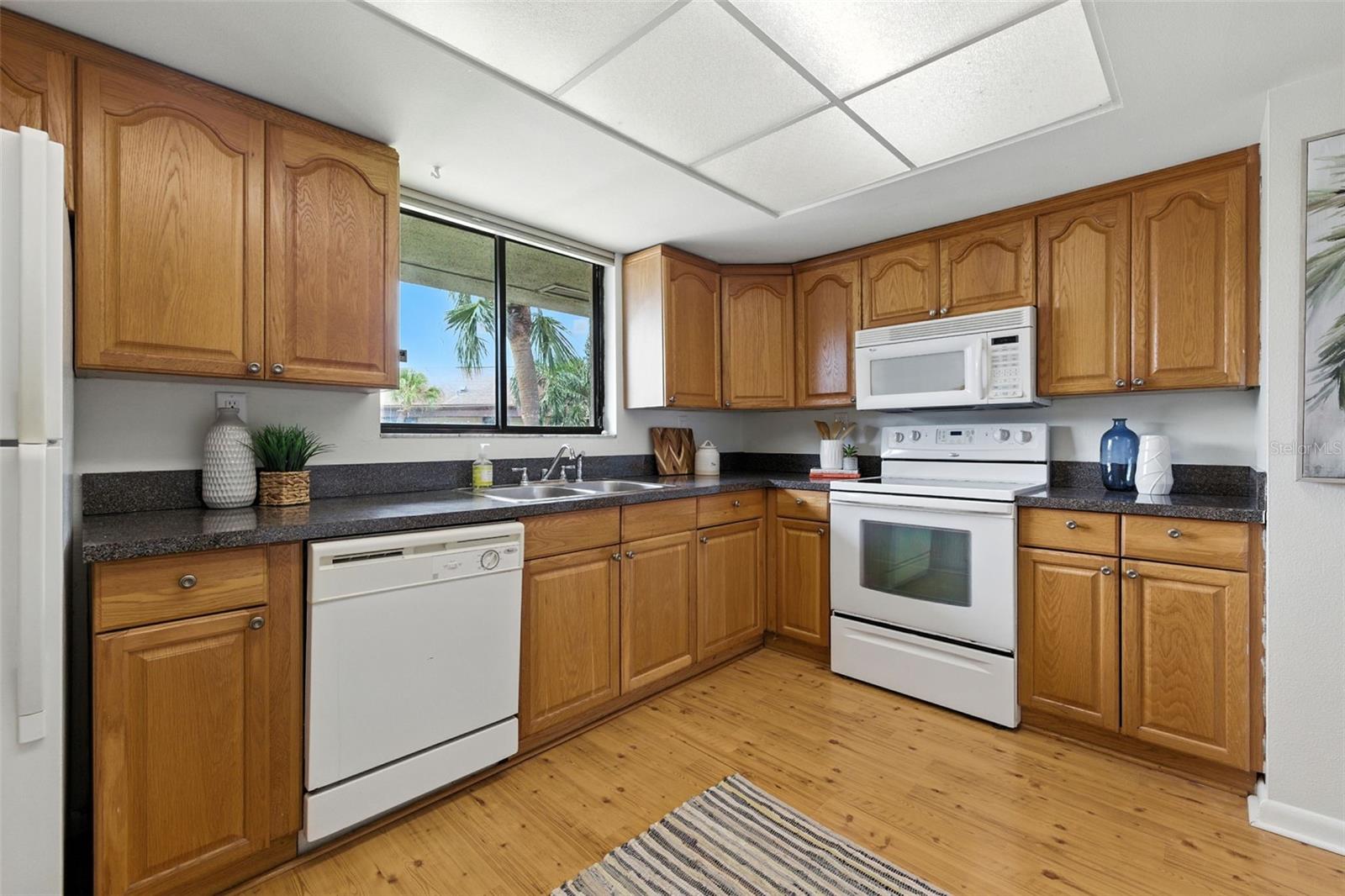 825 SOUTH VILLAGE DR N #201