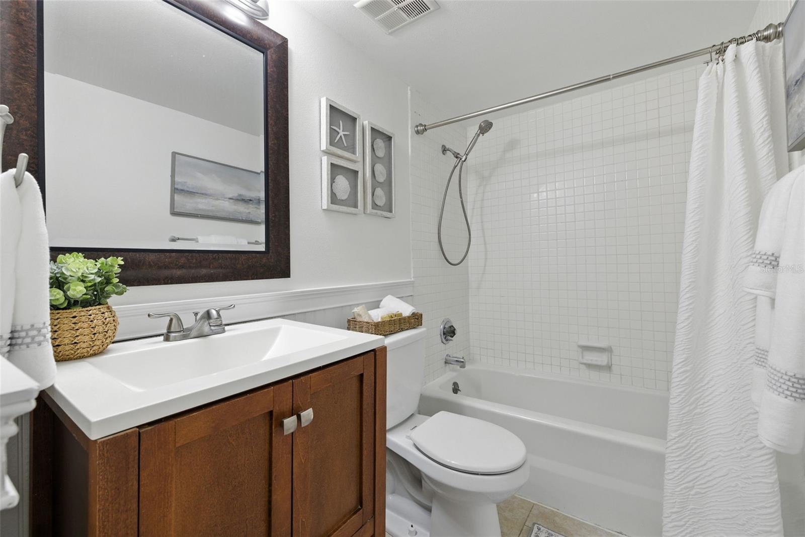 825 SOUTH VILLAGE DR N #201