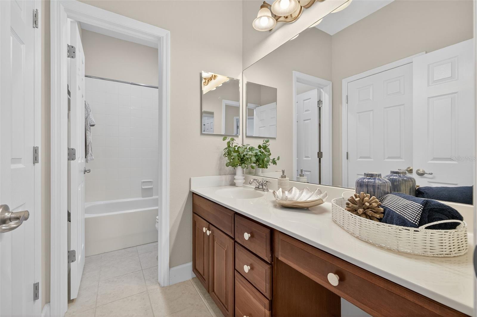 7100 ISLAMORADA CIR