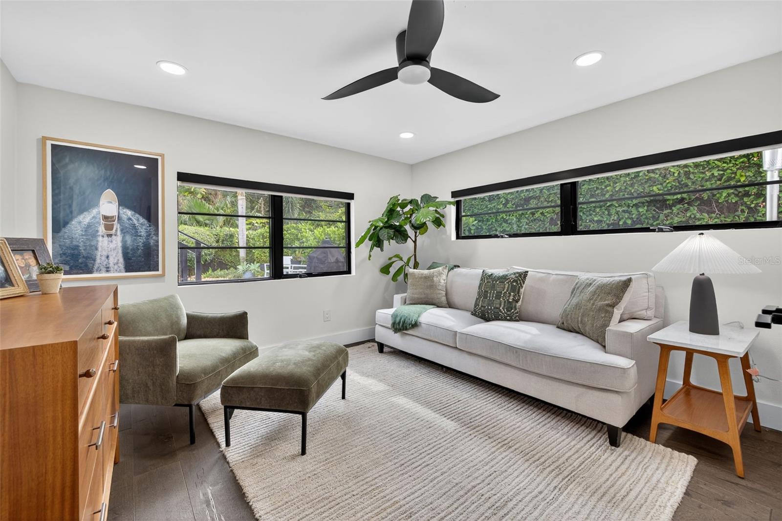 235 SNELL ISLE BLVD NE