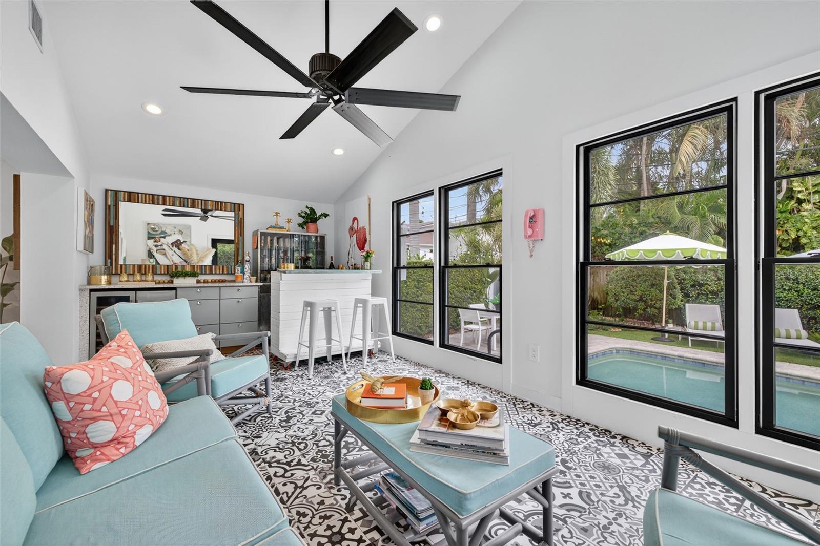 235 SNELL ISLE BLVD NE