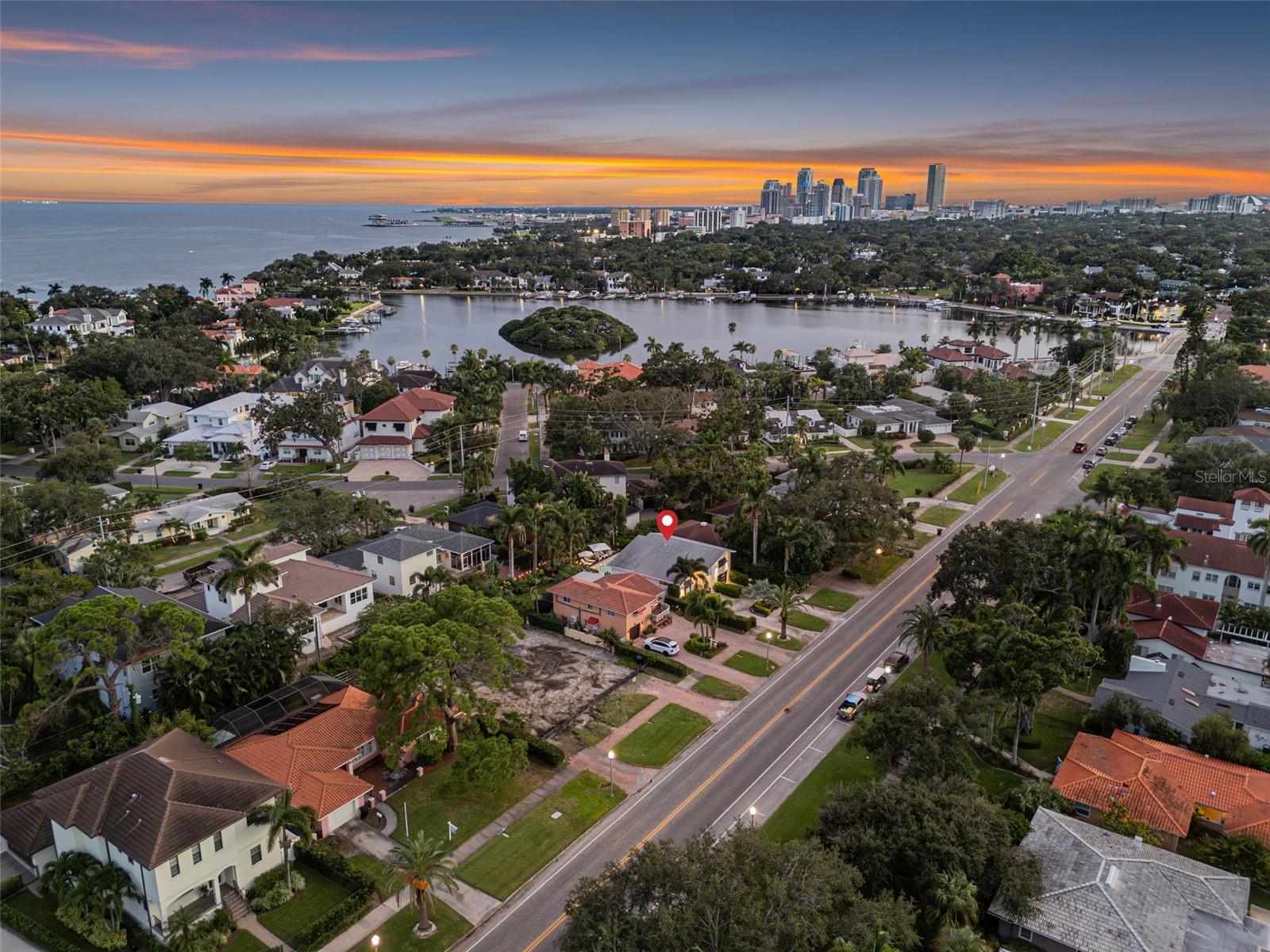 235 SNELL ISLE BLVD NE