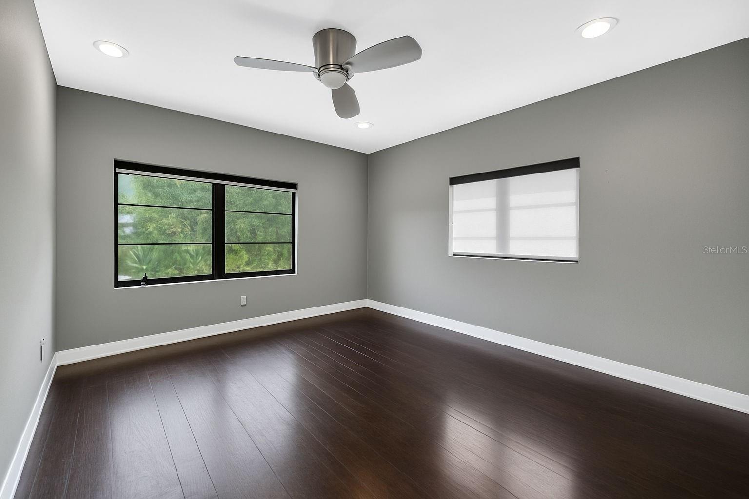 235 SNELL ISLE BLVD NE