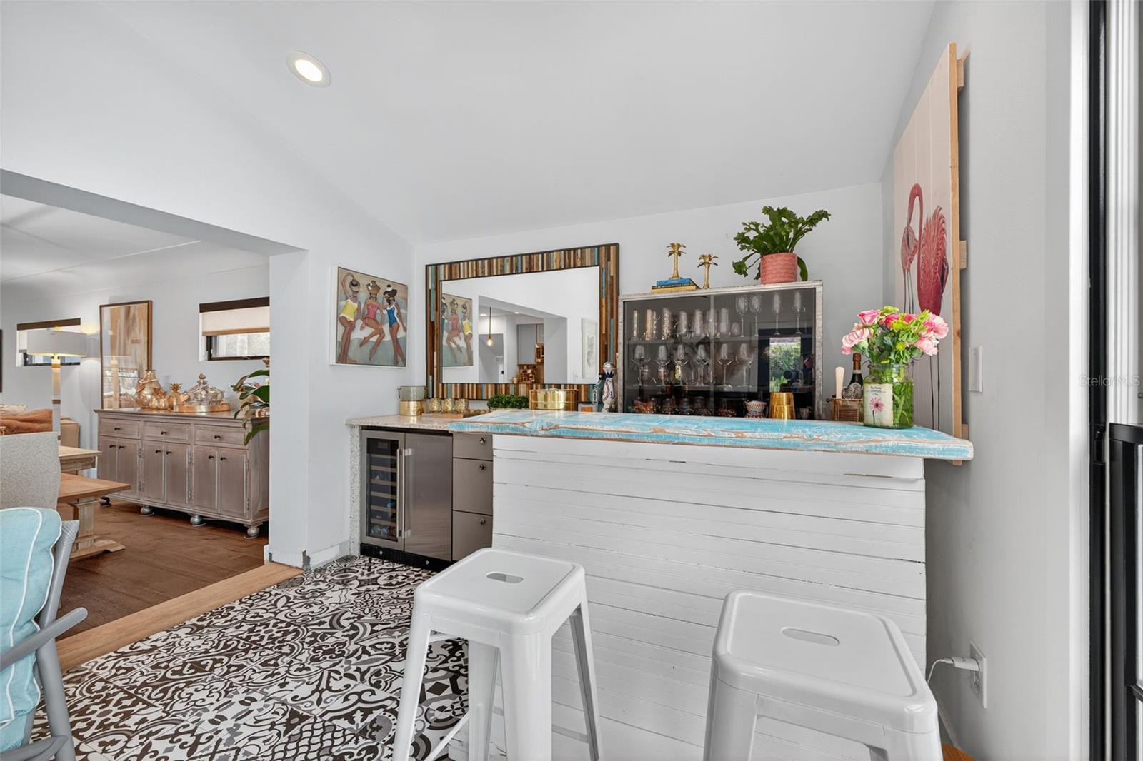 235 SNELL ISLE BLVD NE