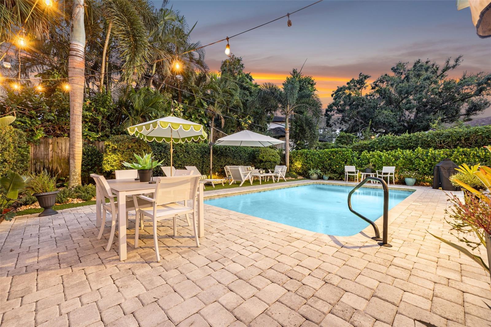 235 SNELL ISLE BLVD NE