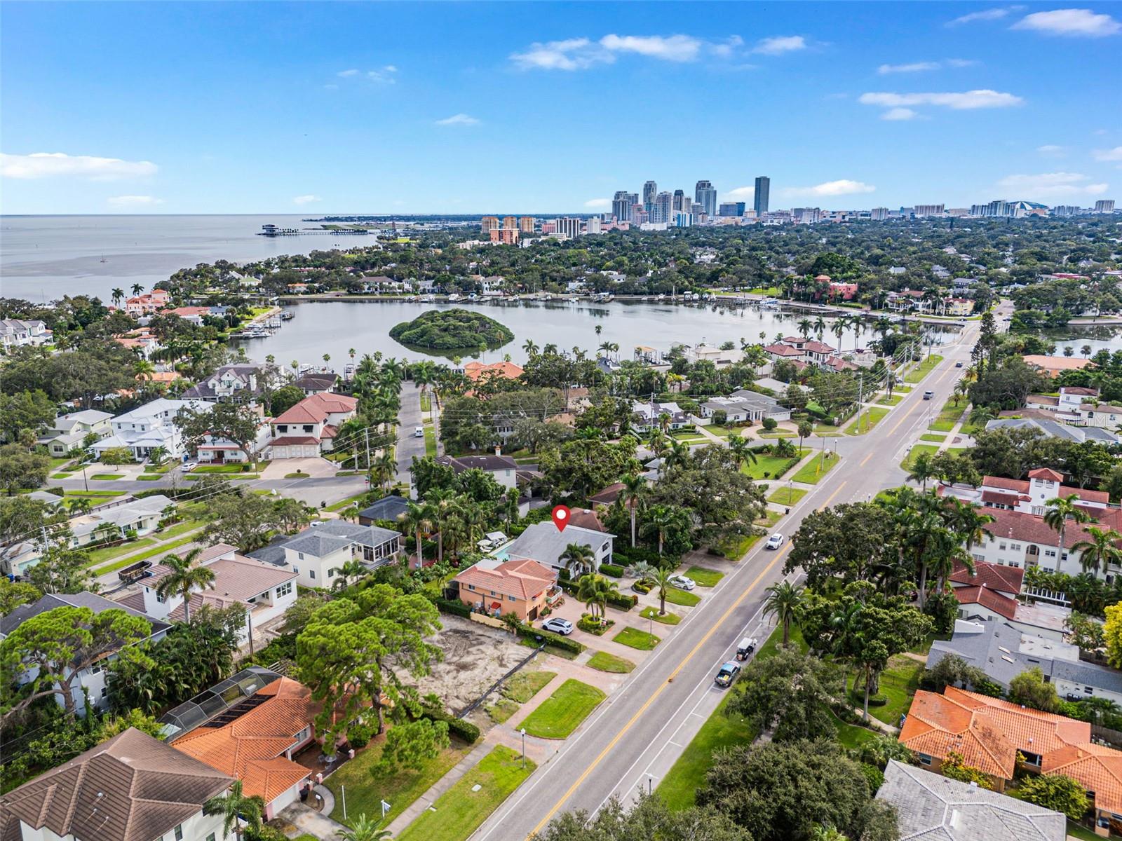 235 SNELL ISLE BLVD NE