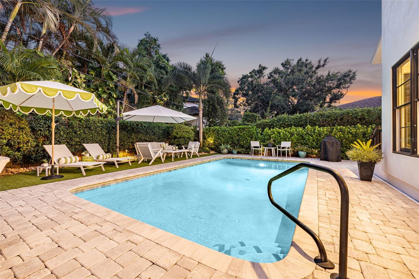 235 SNELL ISLE BLVD NE