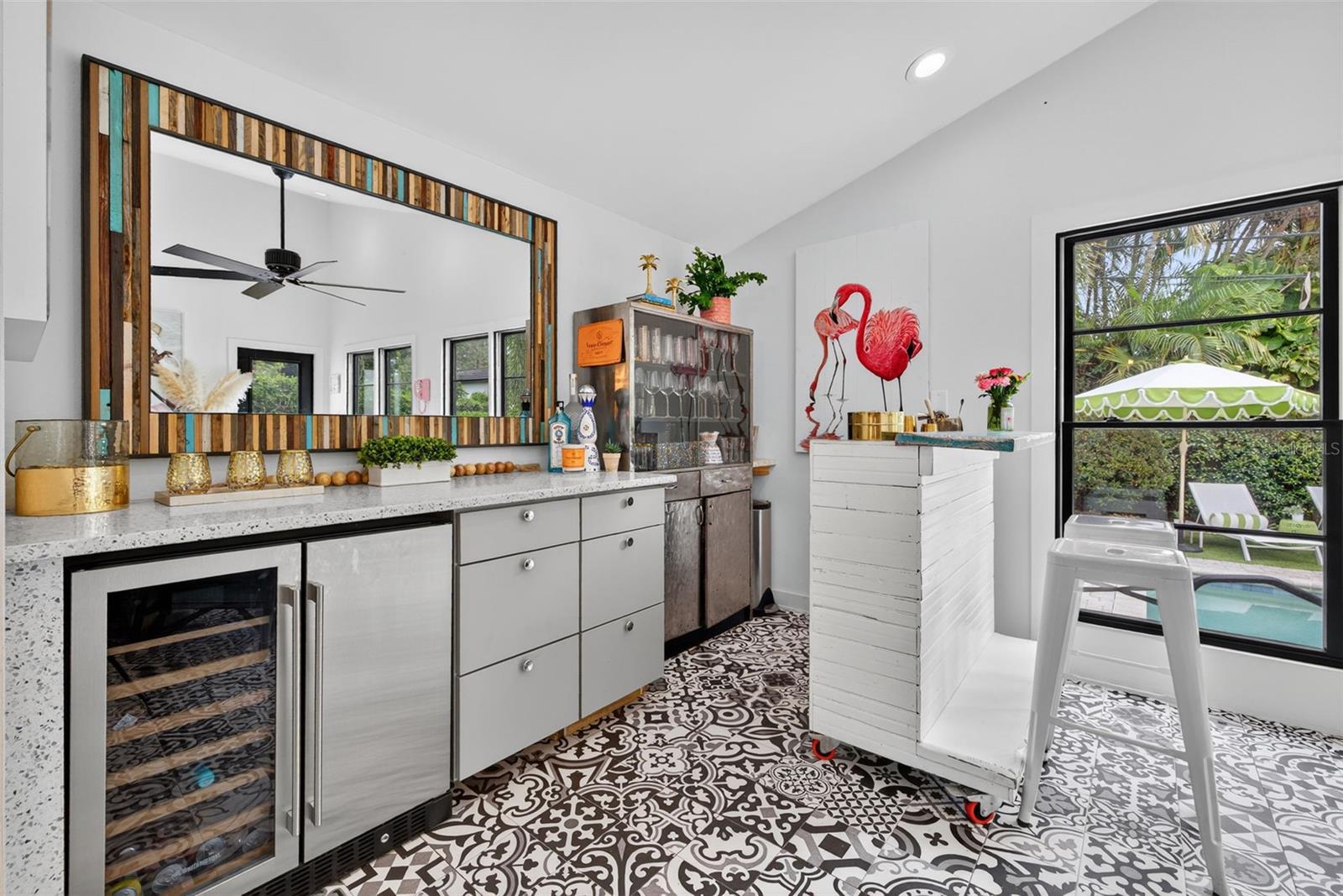 235 SNELL ISLE BLVD NE