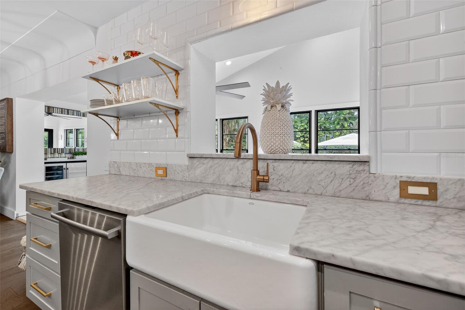 235 SNELL ISLE BLVD NE