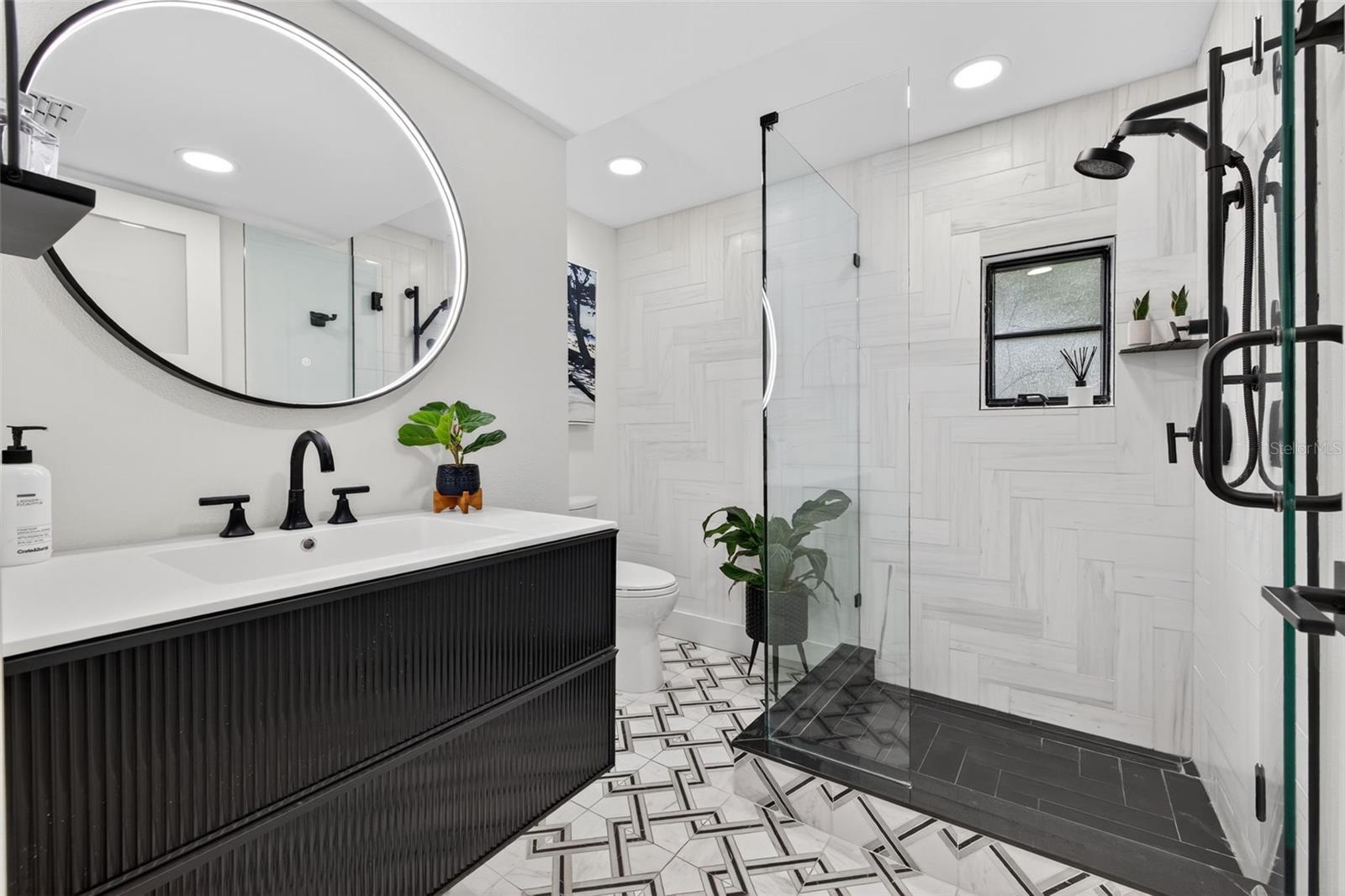 235 SNELL ISLE BLVD NE