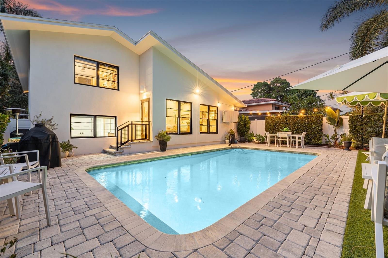 235 SNELL ISLE BLVD NE