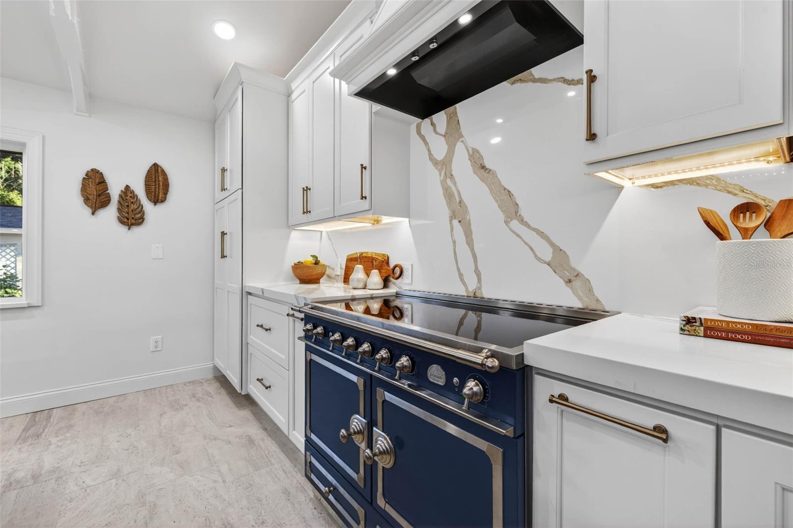 1222 BRIGHTWATERS BLVD NE