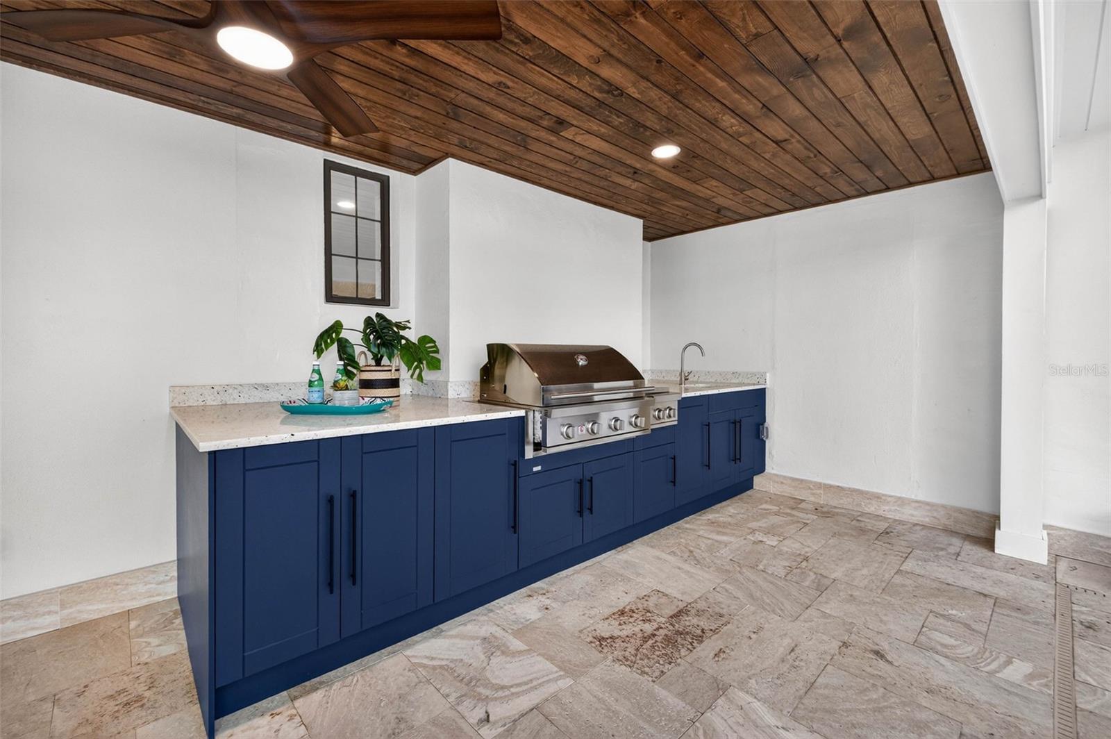 1222 BRIGHTWATERS BLVD NE