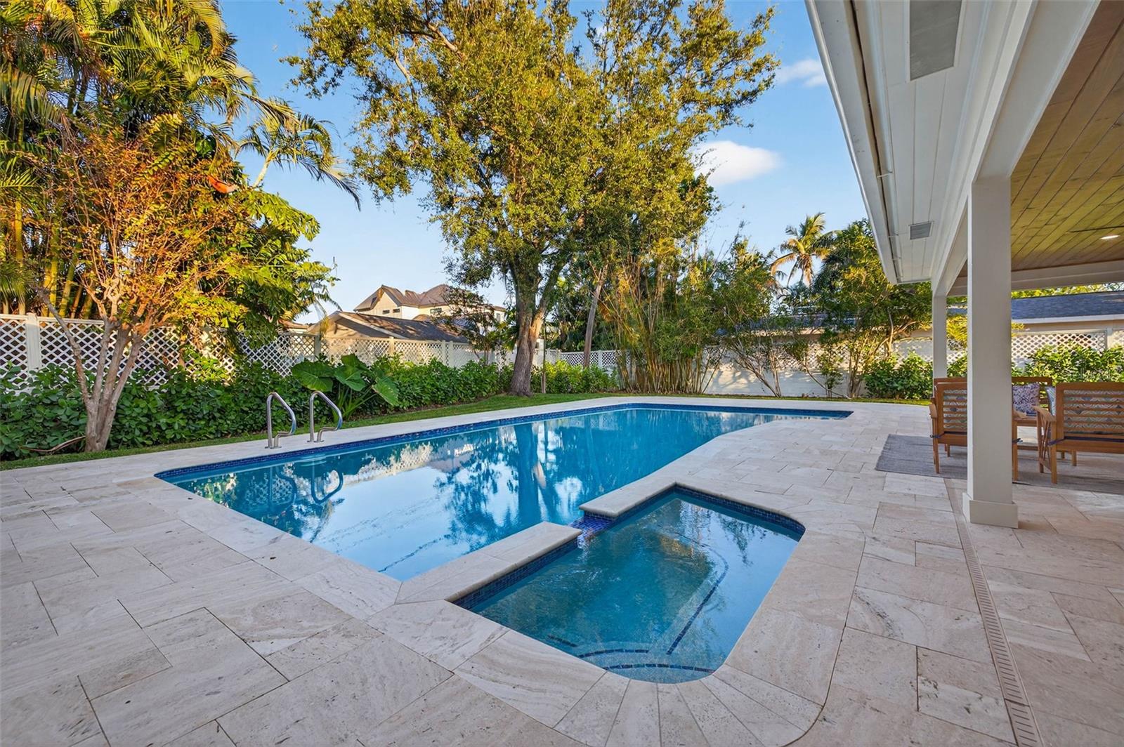 1222 BRIGHTWATERS BLVD NE