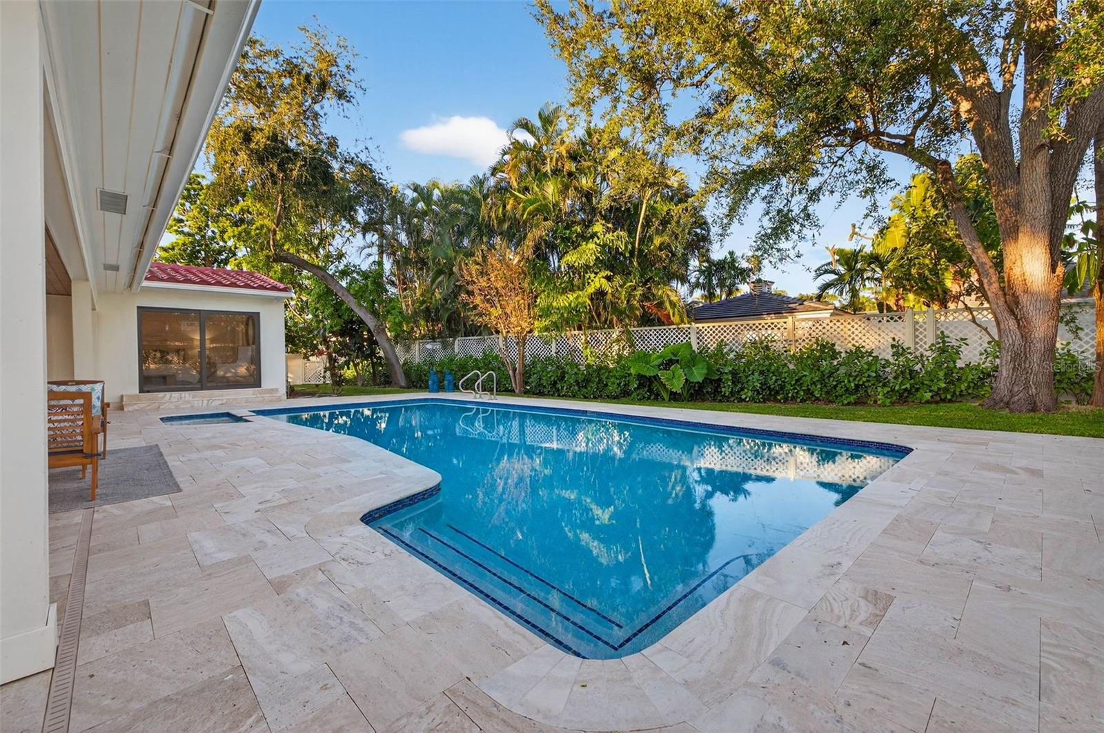 1222 BRIGHTWATERS BLVD NE