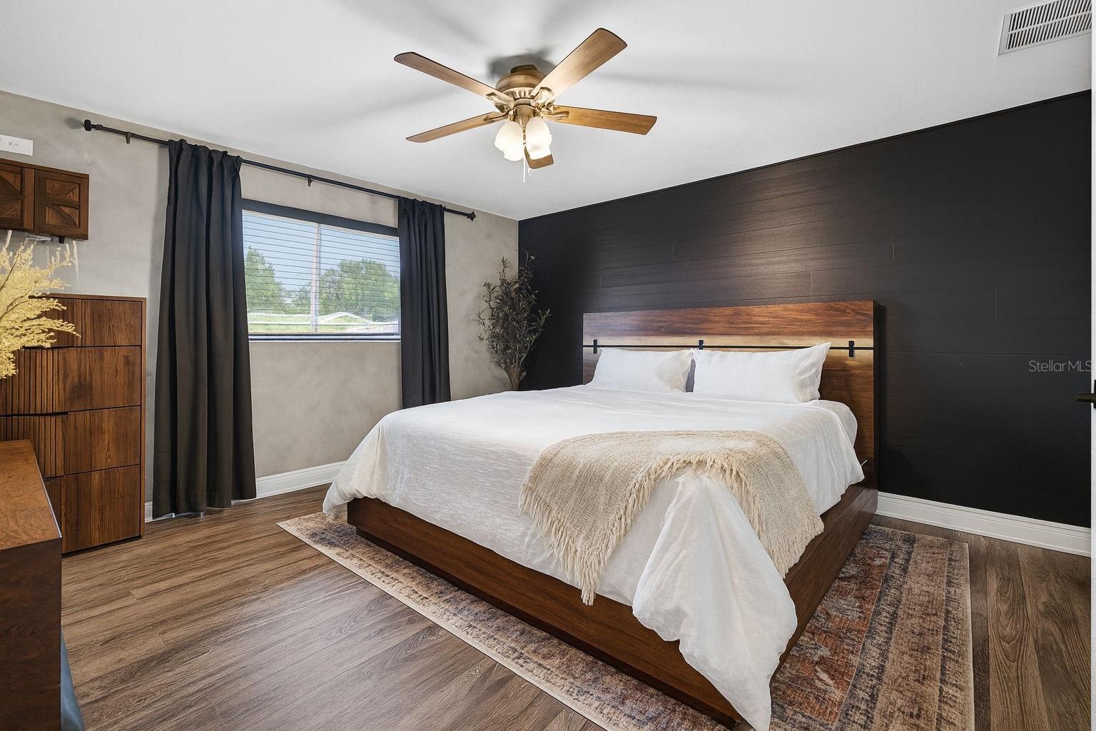 2581 BRAMBLEWOOD DR W