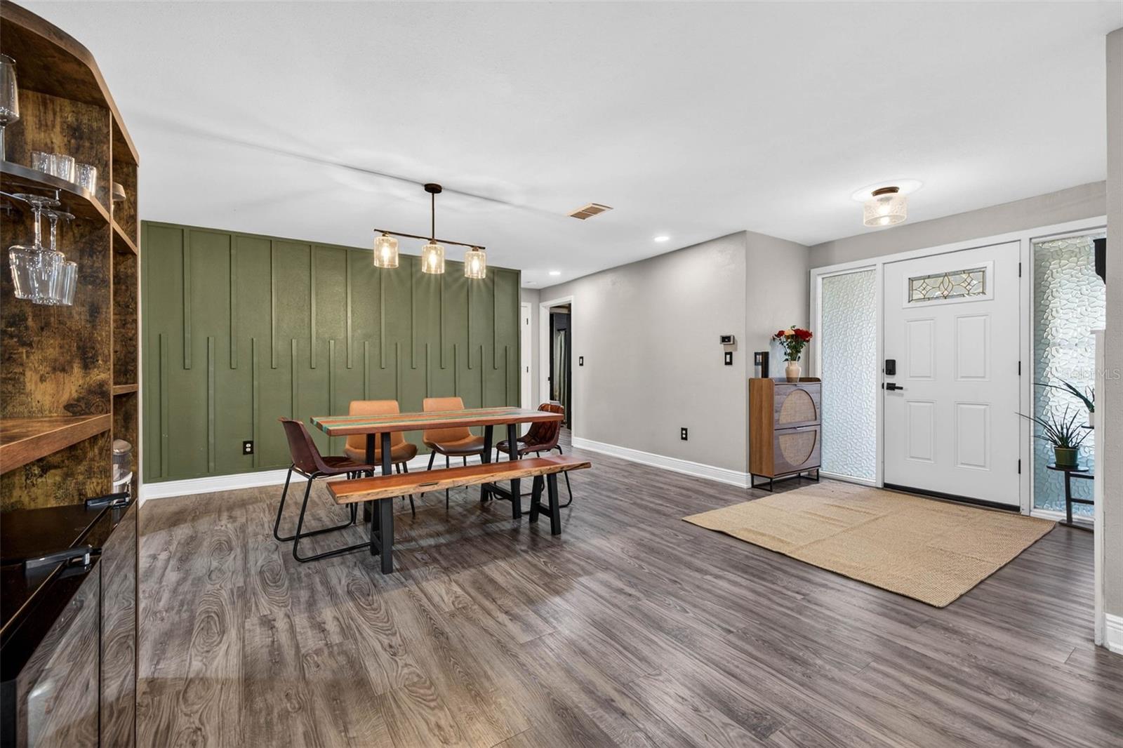 2581 BRAMBLEWOOD DR W