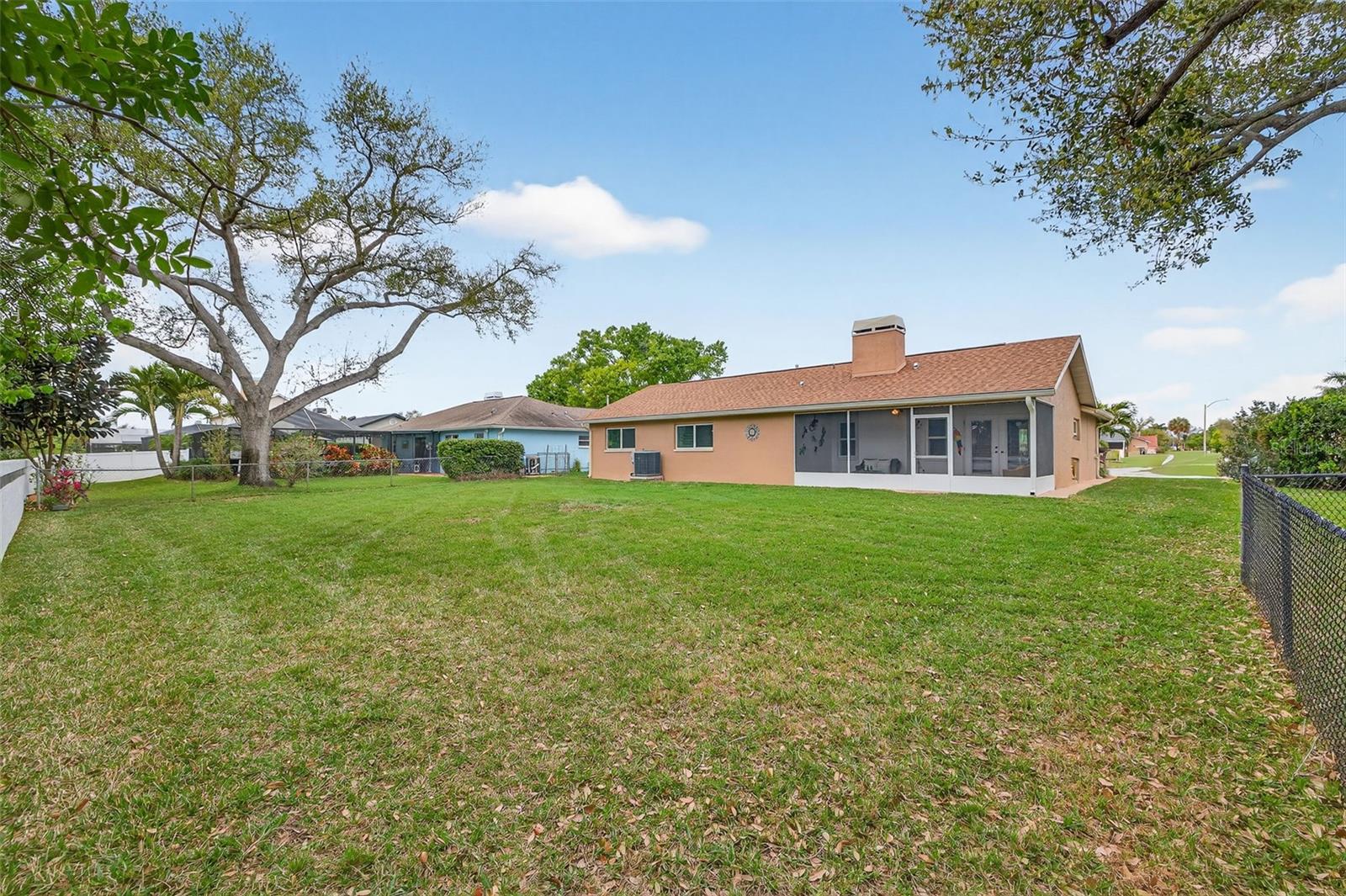 1700 GLEN LAKES BLVD N