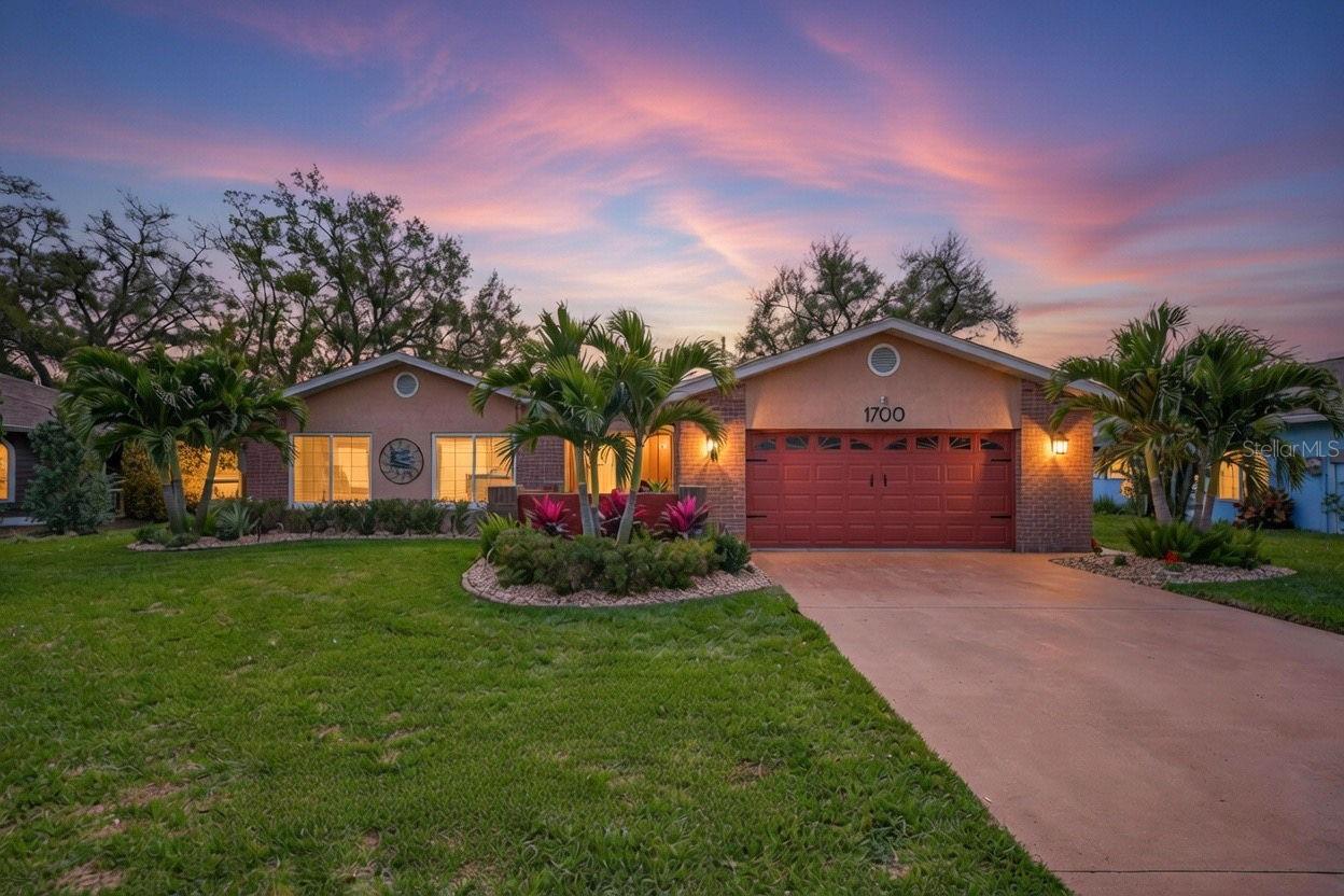 1700 GLEN LAKES BLVD N