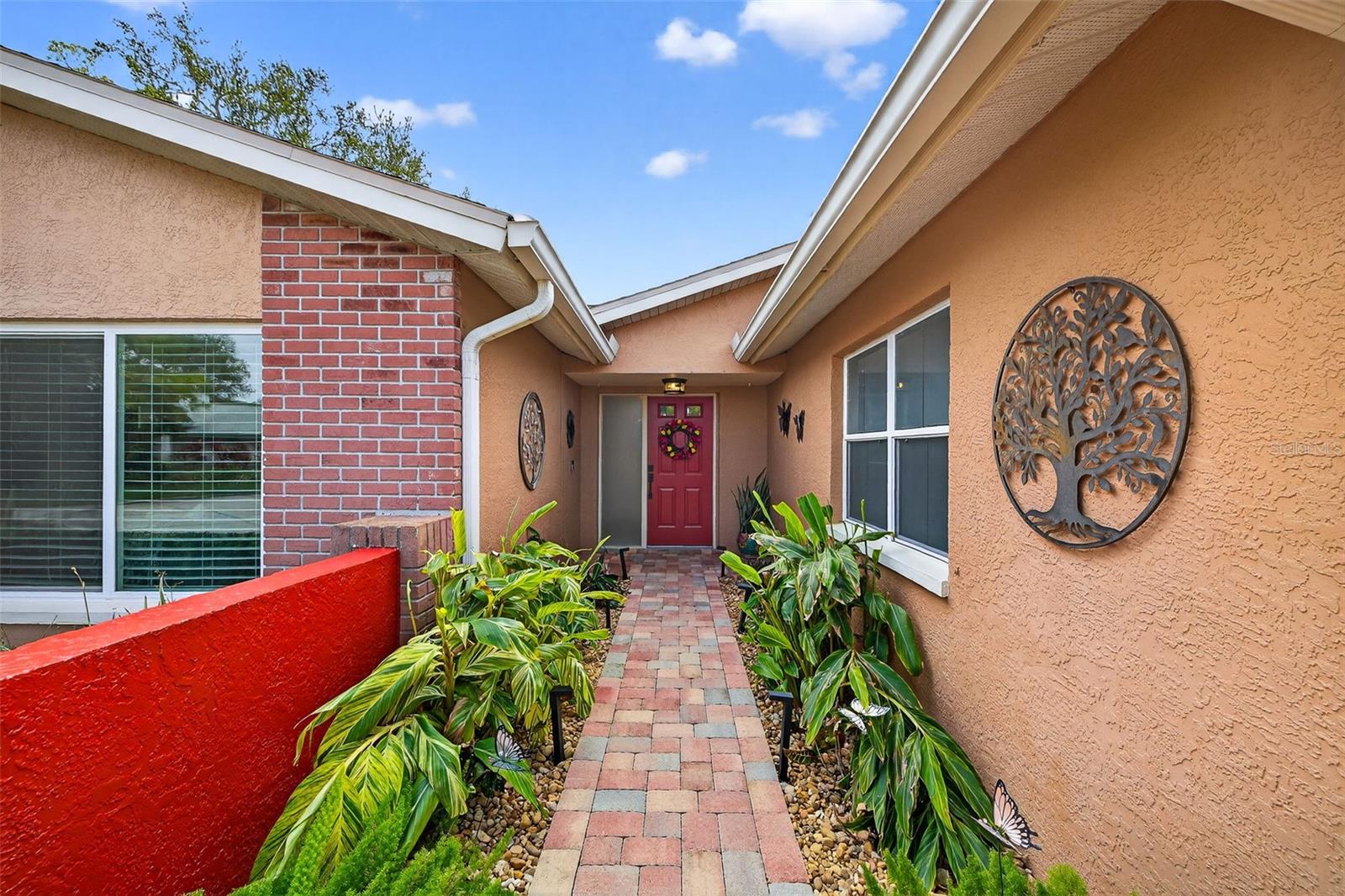 1700 GLEN LAKES BLVD N