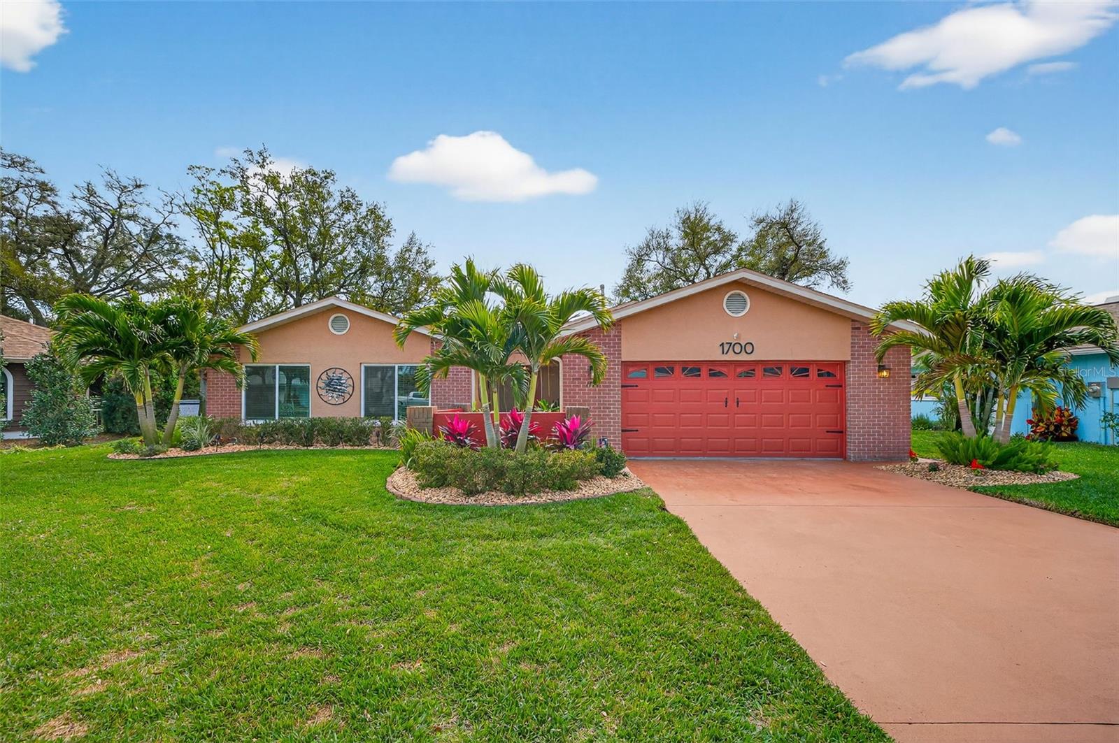 1700 GLEN LAKES BLVD N