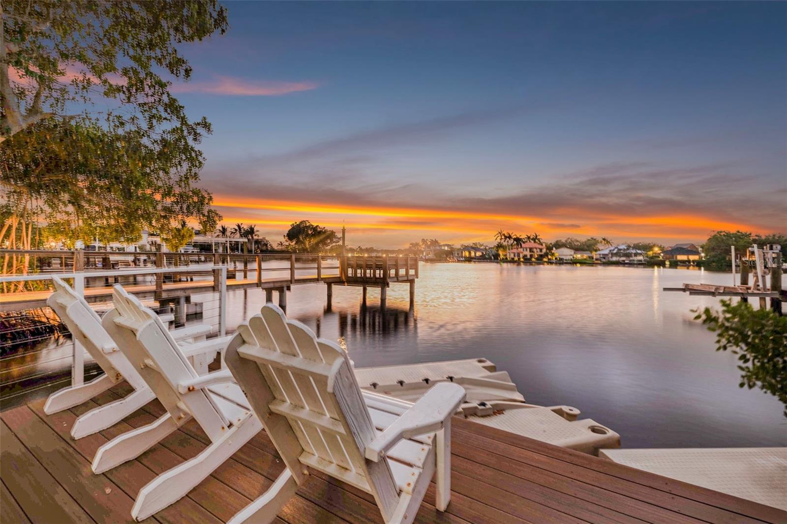 490 COFFEE POT RIVIERA NE