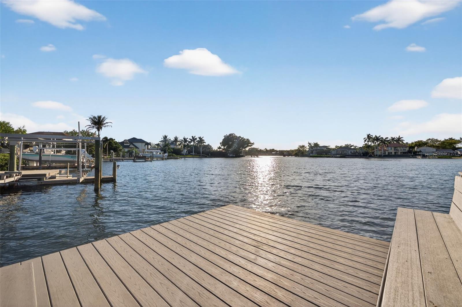 490 COFFEE POT RIVIERA NE