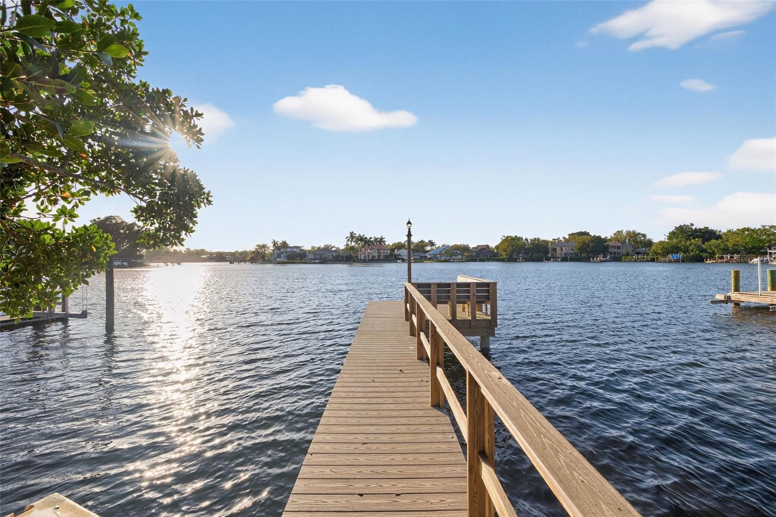 490 COFFEE POT RIVIERA NE