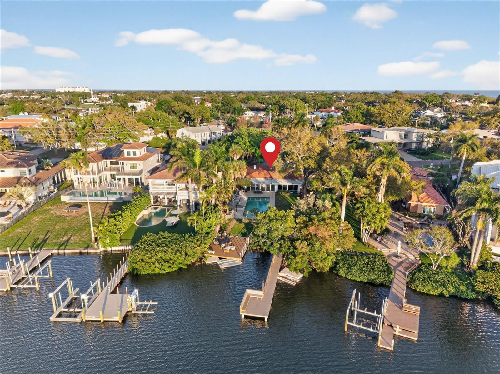 490 COFFEE POT RIVIERA NE