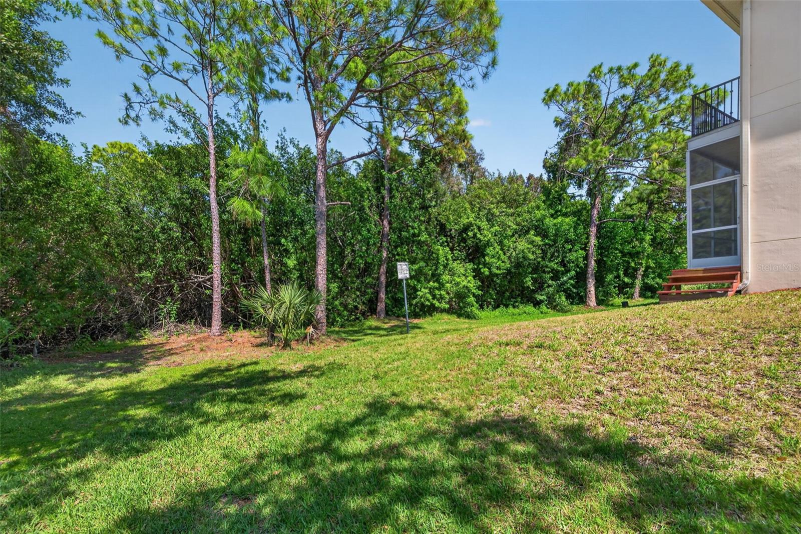 252 VALENCIA CIR