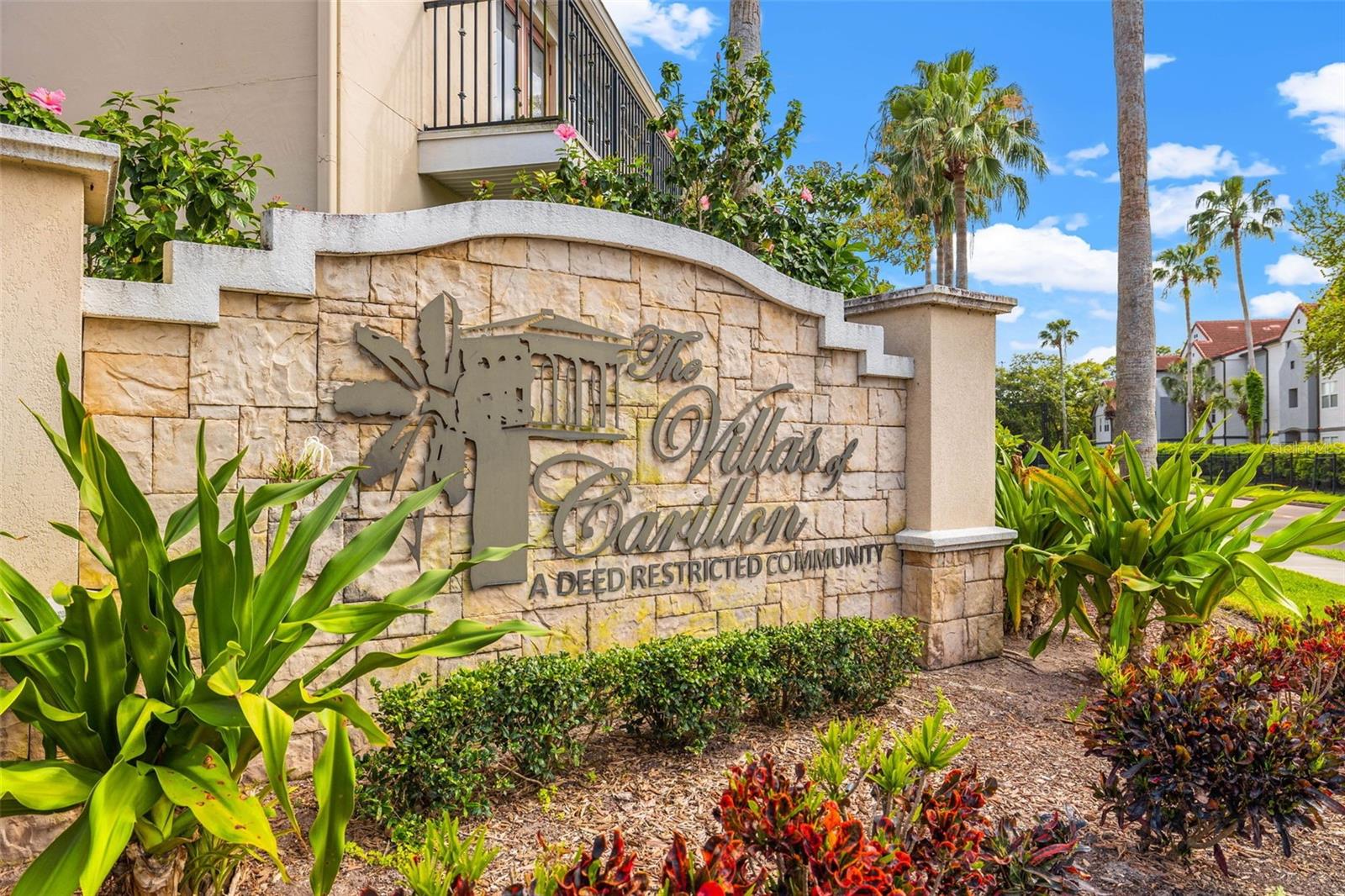 252 VALENCIA CIR