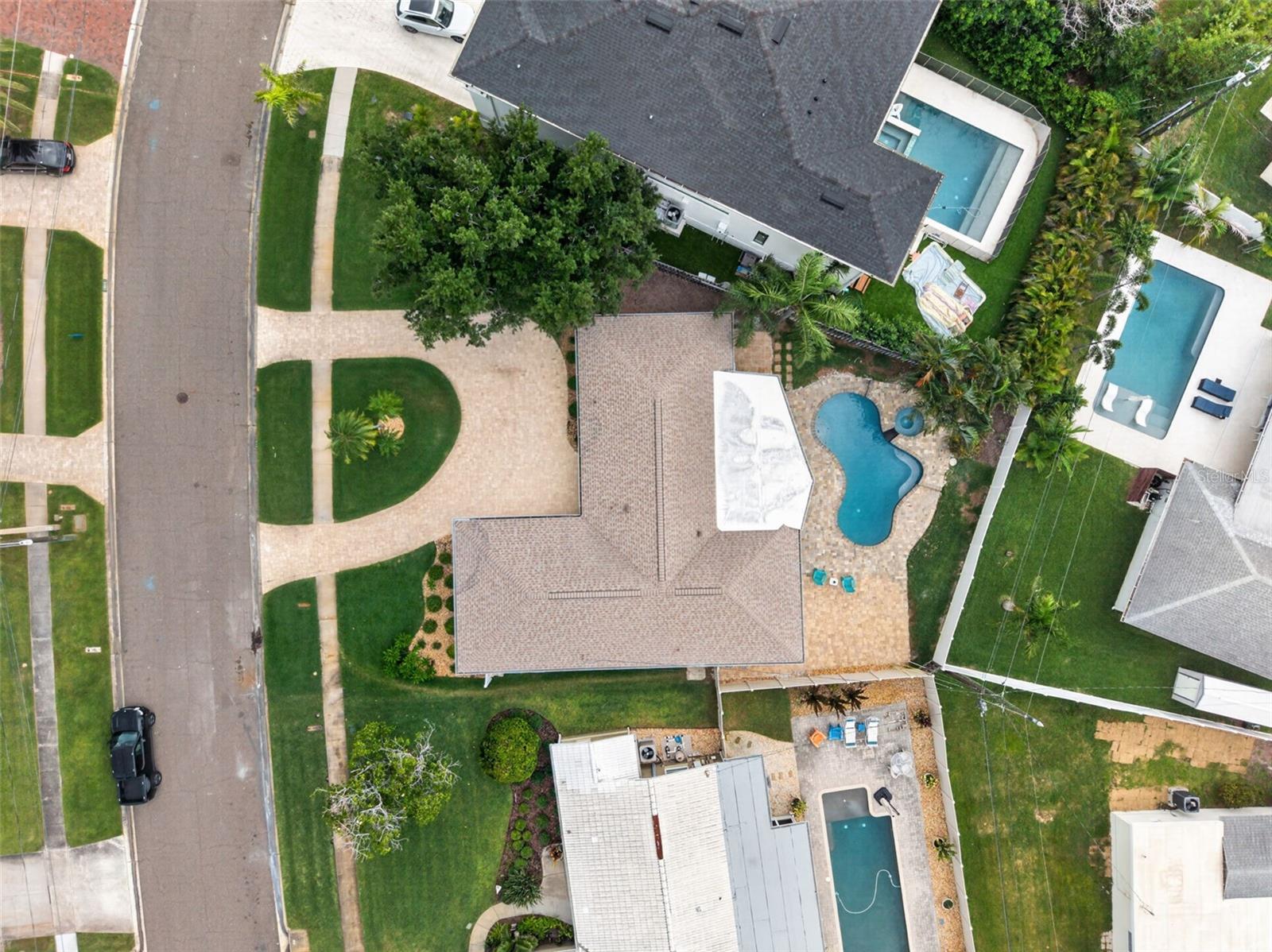 1022 EDEN ISLE DR NE