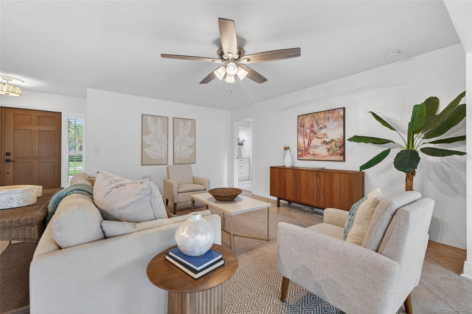1022 EDEN ISLE DR NE
