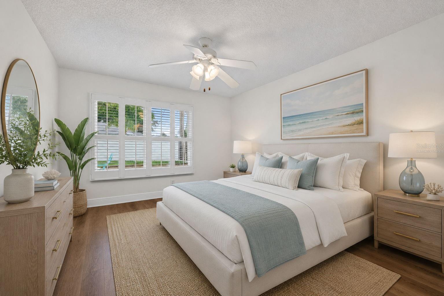 1022 EDEN ISLE DR NE